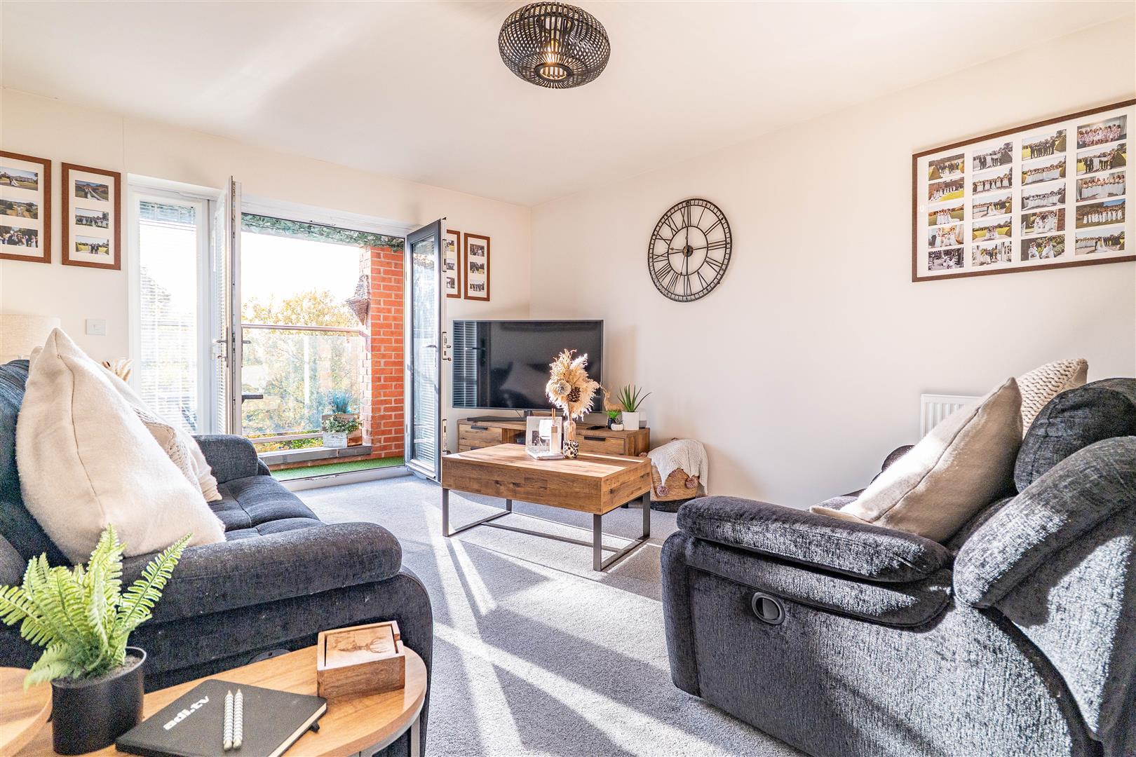 2 bed property in Siskin Road, Preston